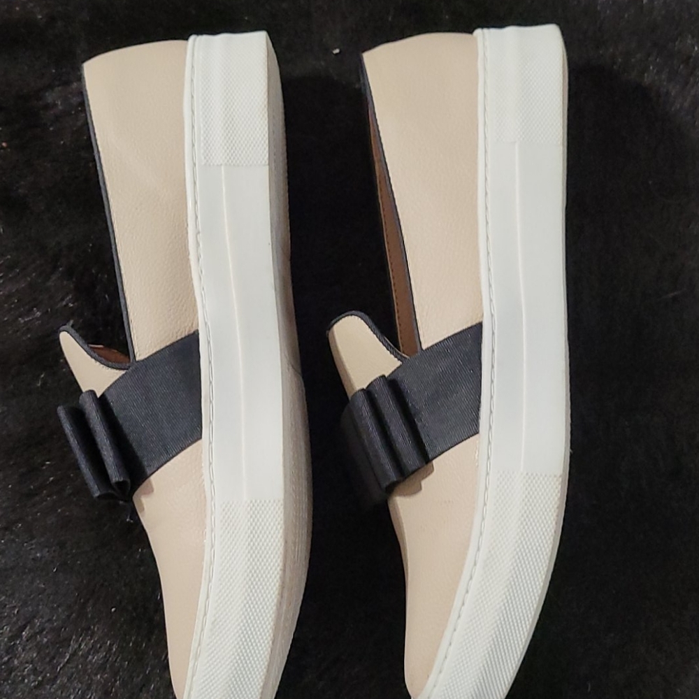 Shoe Dazzle Women's Comfort Slip-on Canvas Shoes. - Picture 5 of 6